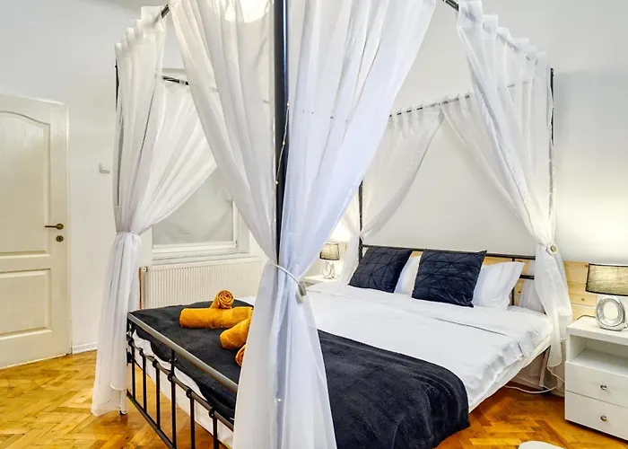Intimo Oldtown Romantic Apartment