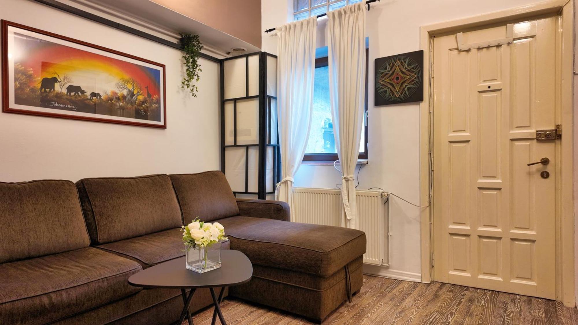 Intimo Oldtown Romantic Brasov