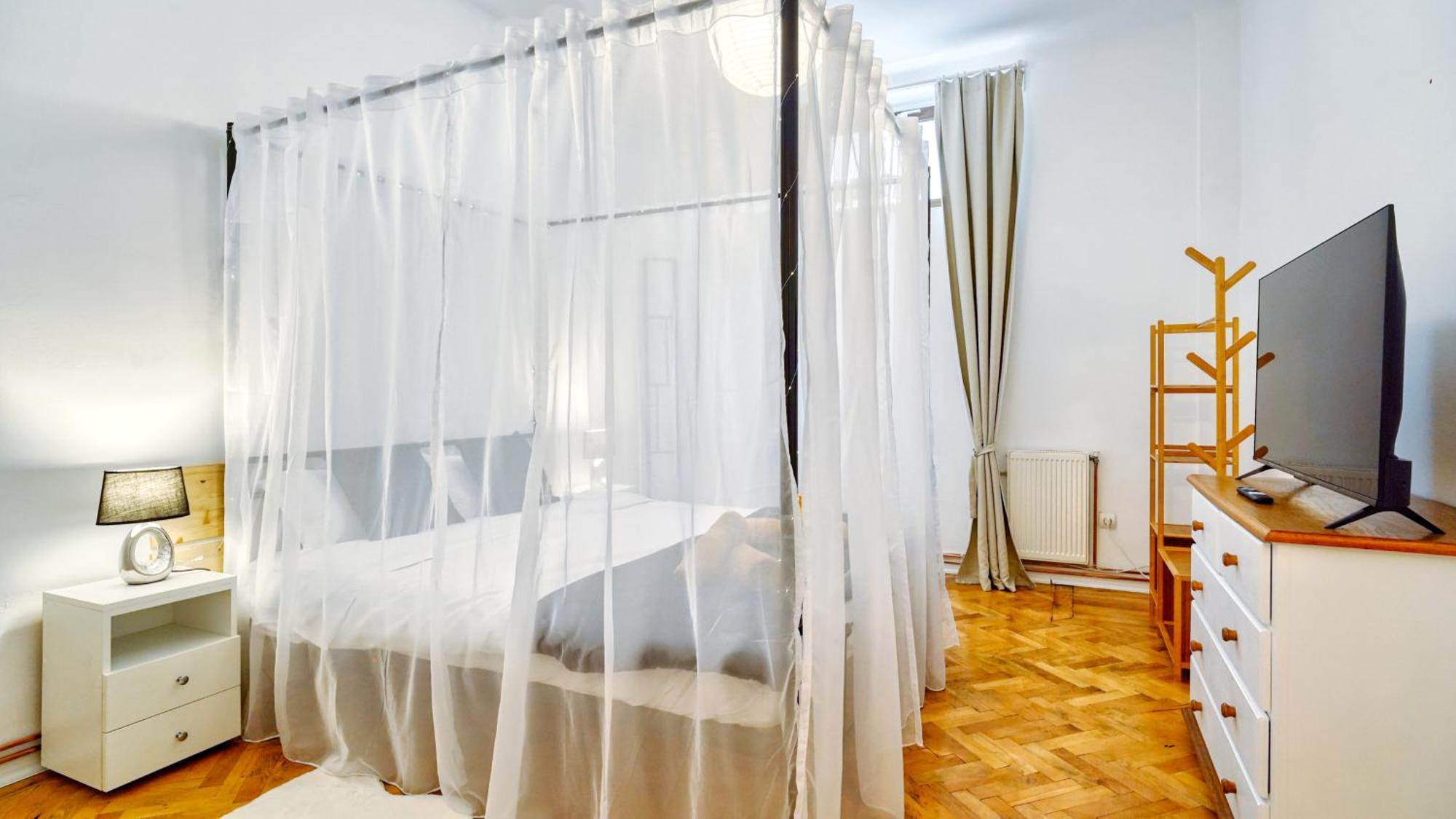 Intimo Oldtown Romantic Brasov